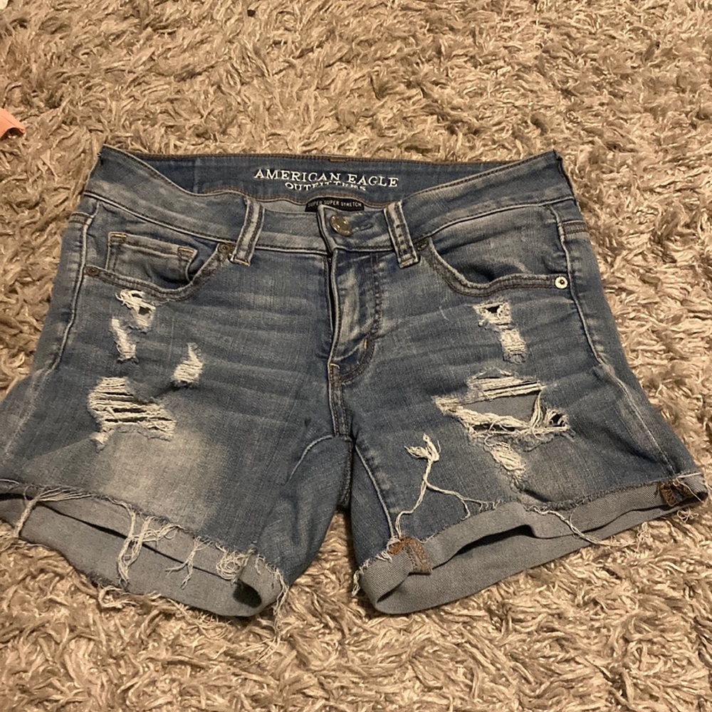 Lightly worn American Eagle shorts